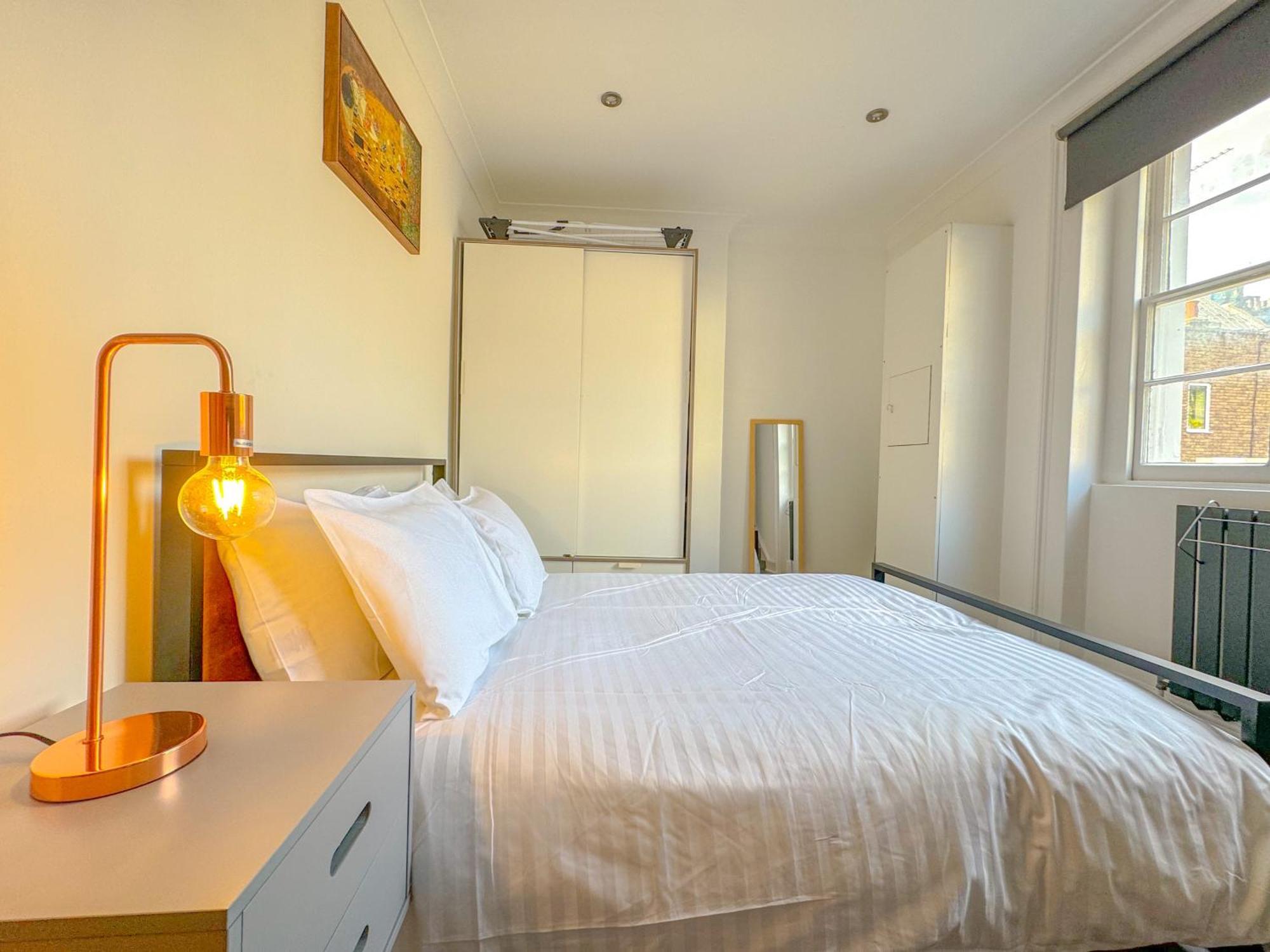 Conway Apartments Лондон Екстериор снимка