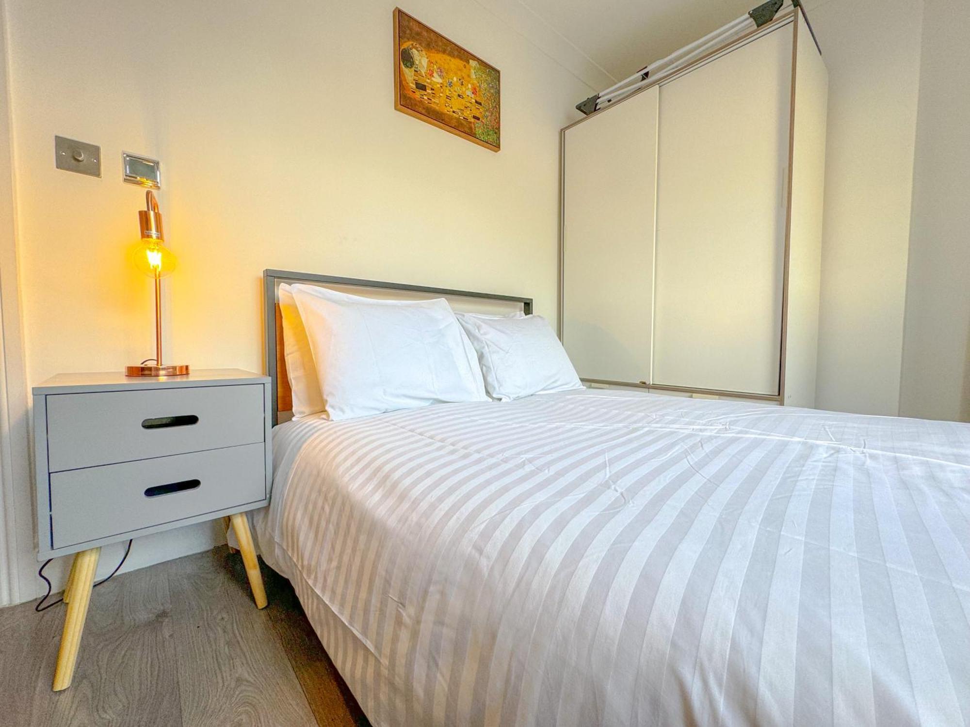 Conway Apartments Лондон Екстериор снимка