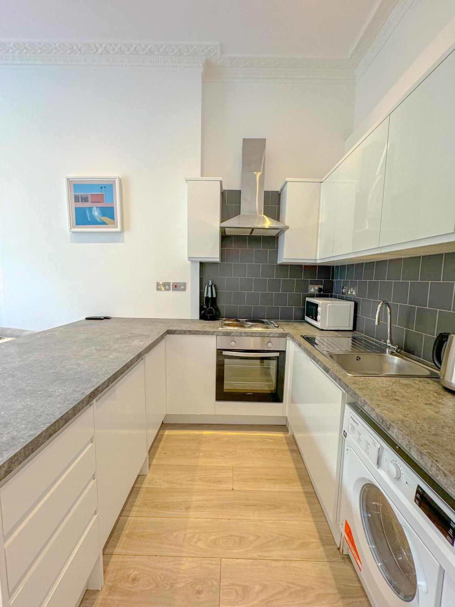 Conway Apartments Лондон Екстериор снимка